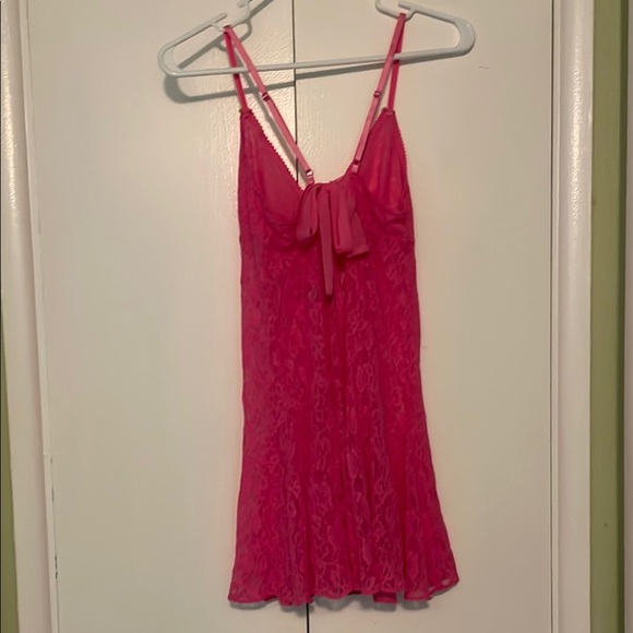 Elegant Pink Lace Chemise - Picture 3 of 5